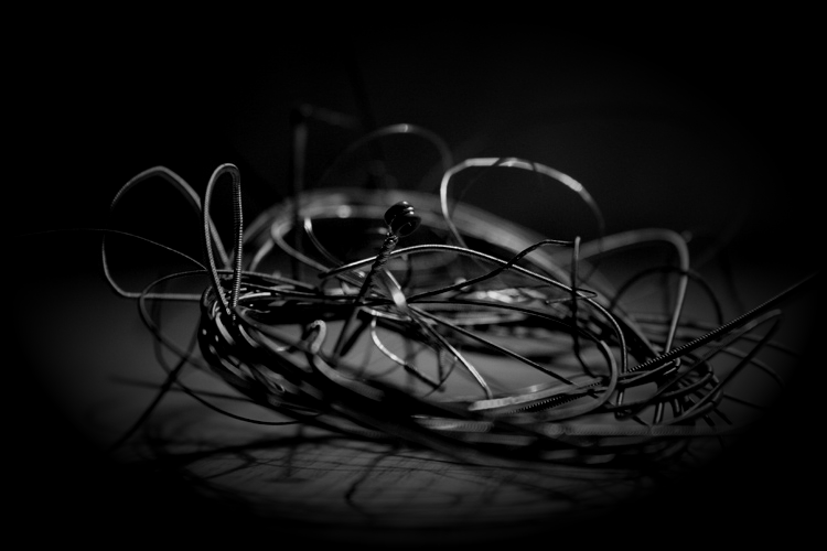 used_guitarstrings_11.gif